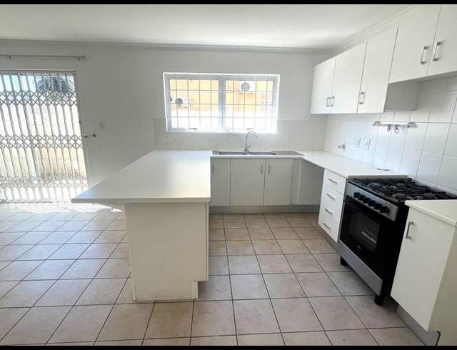 1 bed property to rent in CLAREMONT